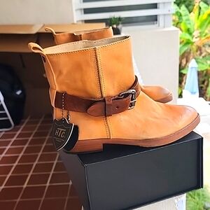 BUNDLE HTC BOOTIES +DOTERRA SET